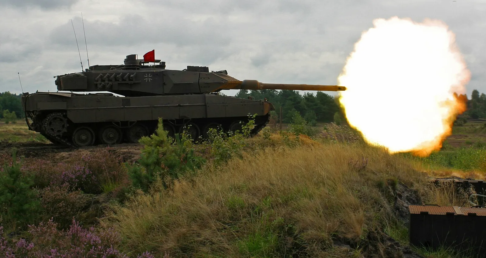 Ein Kampfpanzer Leopard 2 der Bundeswehr (Symbolbild)