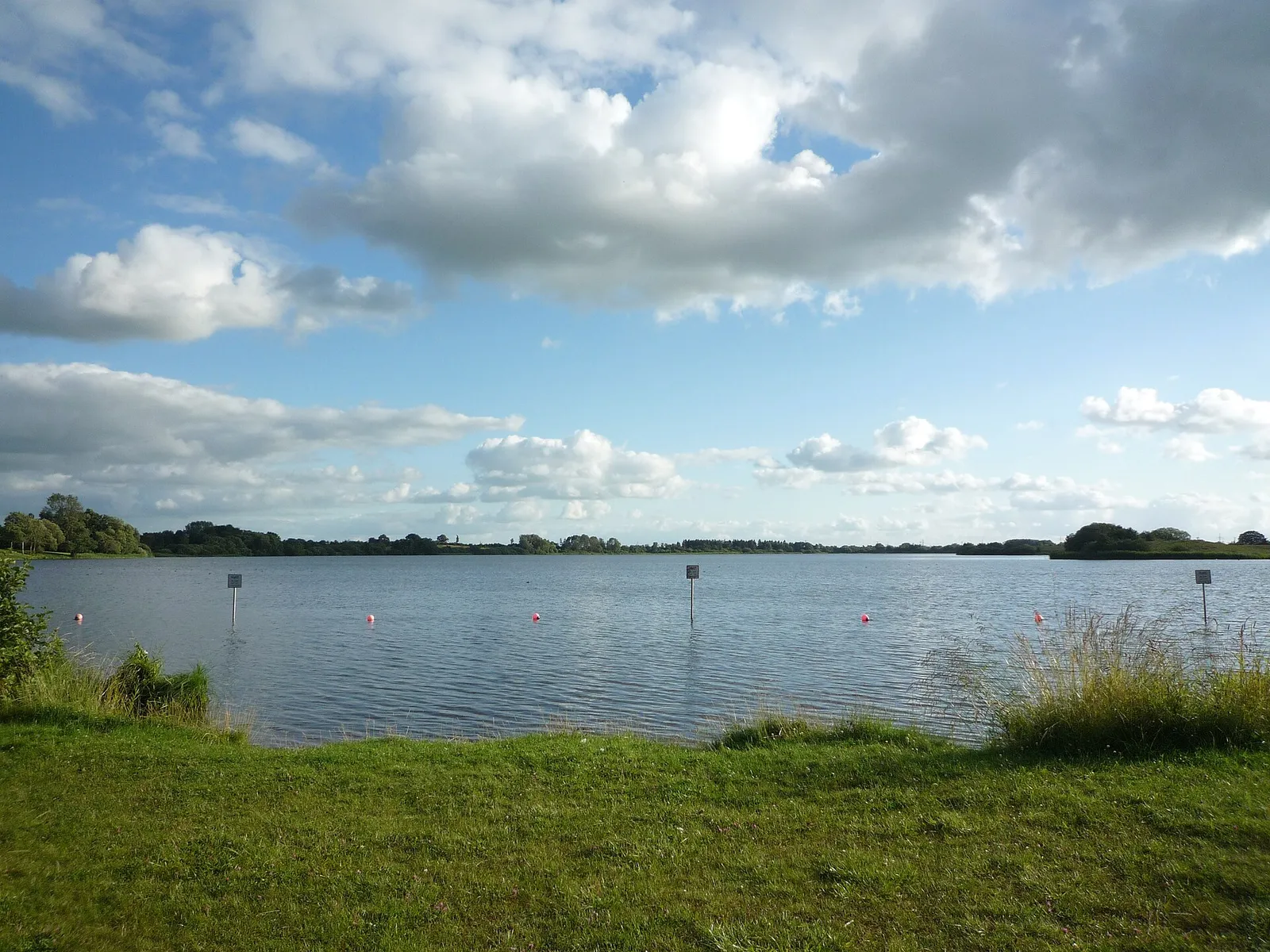 Badestelle an einem See (Symbolbild – nicht der Unglücksort)