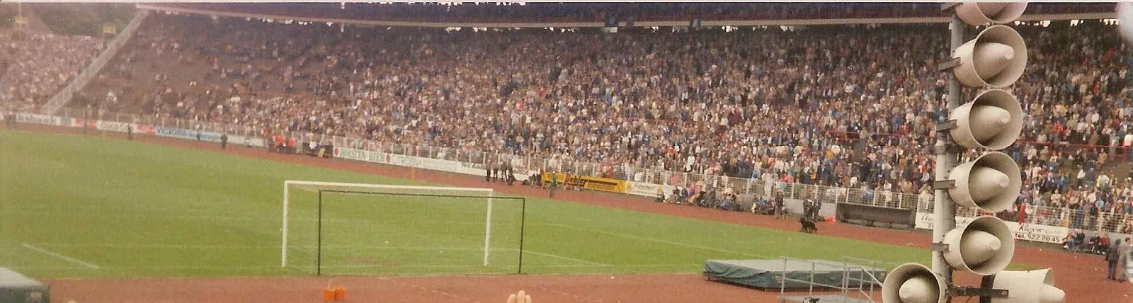 Ein Fußballstadion (Symbolbild)