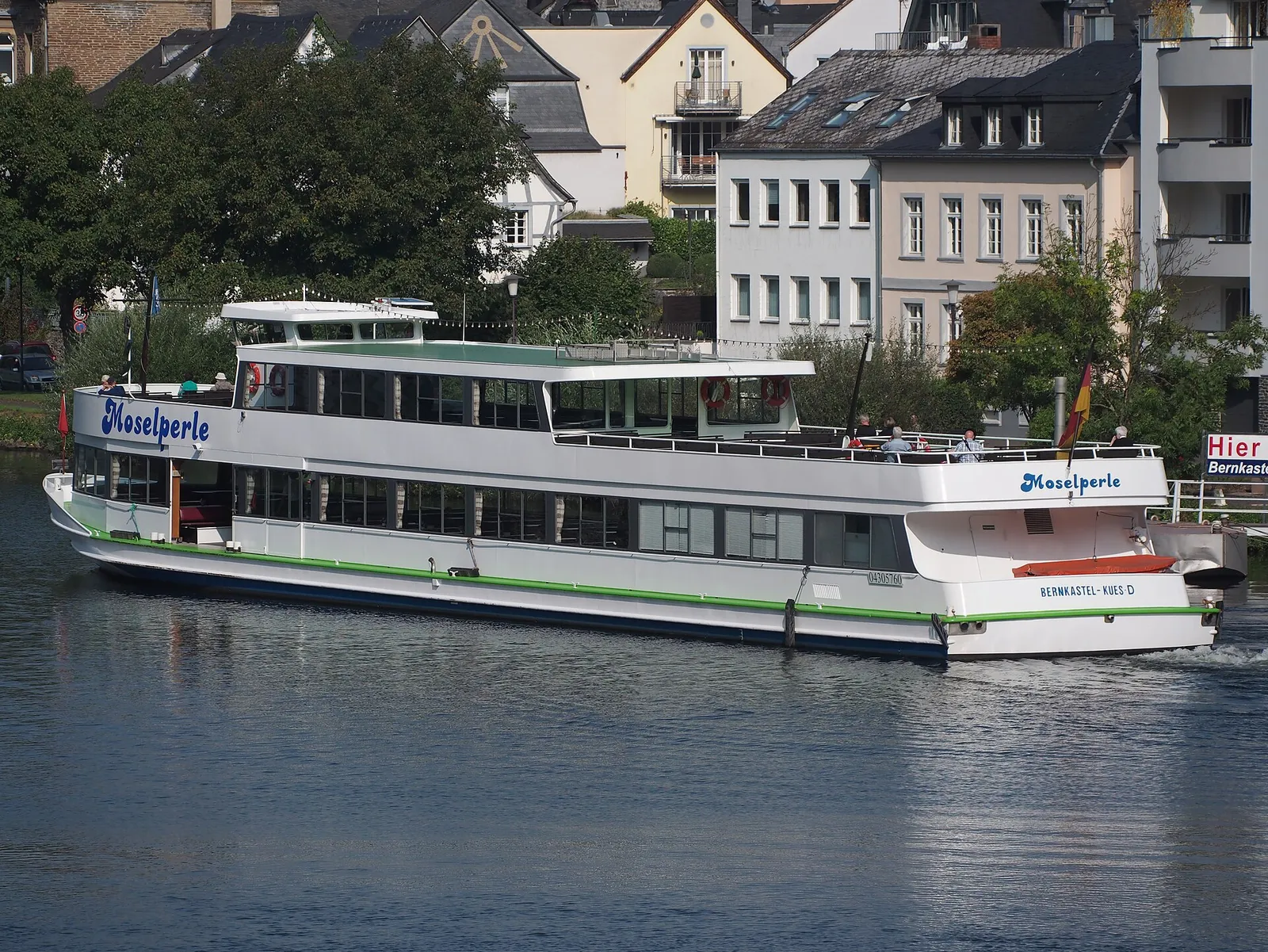 Ein Passagierschiff auf der Mosel (Symbolbild)