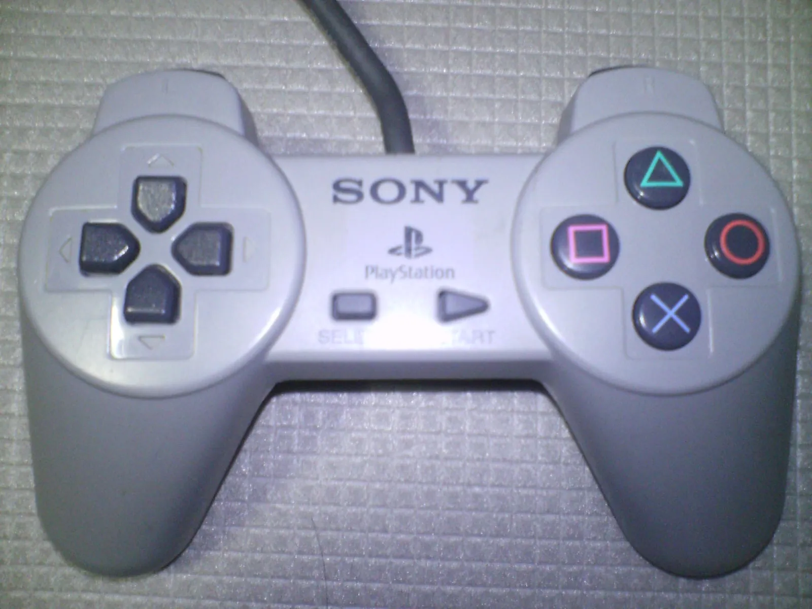 Ein PlayStation-Controller (Symbolbild)